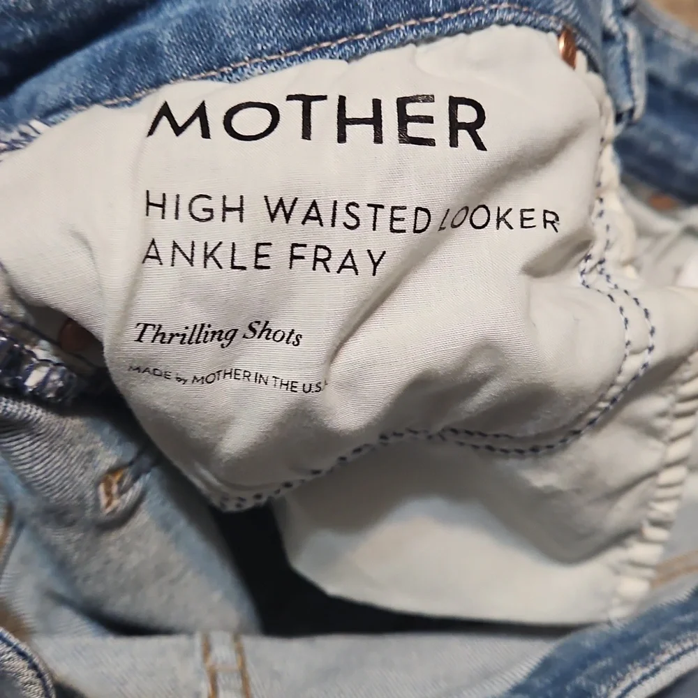 Mother High-Waisted Looker Ankle Fray Skinny Distessed Jeans
